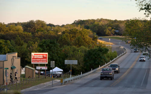 Bandera Pioneer RV River Resort - Entrance